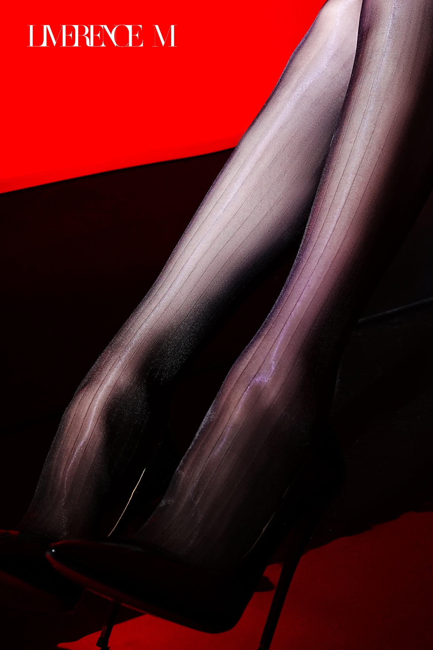 「Prism」3D 光沢感ストッキング ツヤ感 縦ストライプ なめらか セクシー 高弾力 美脚