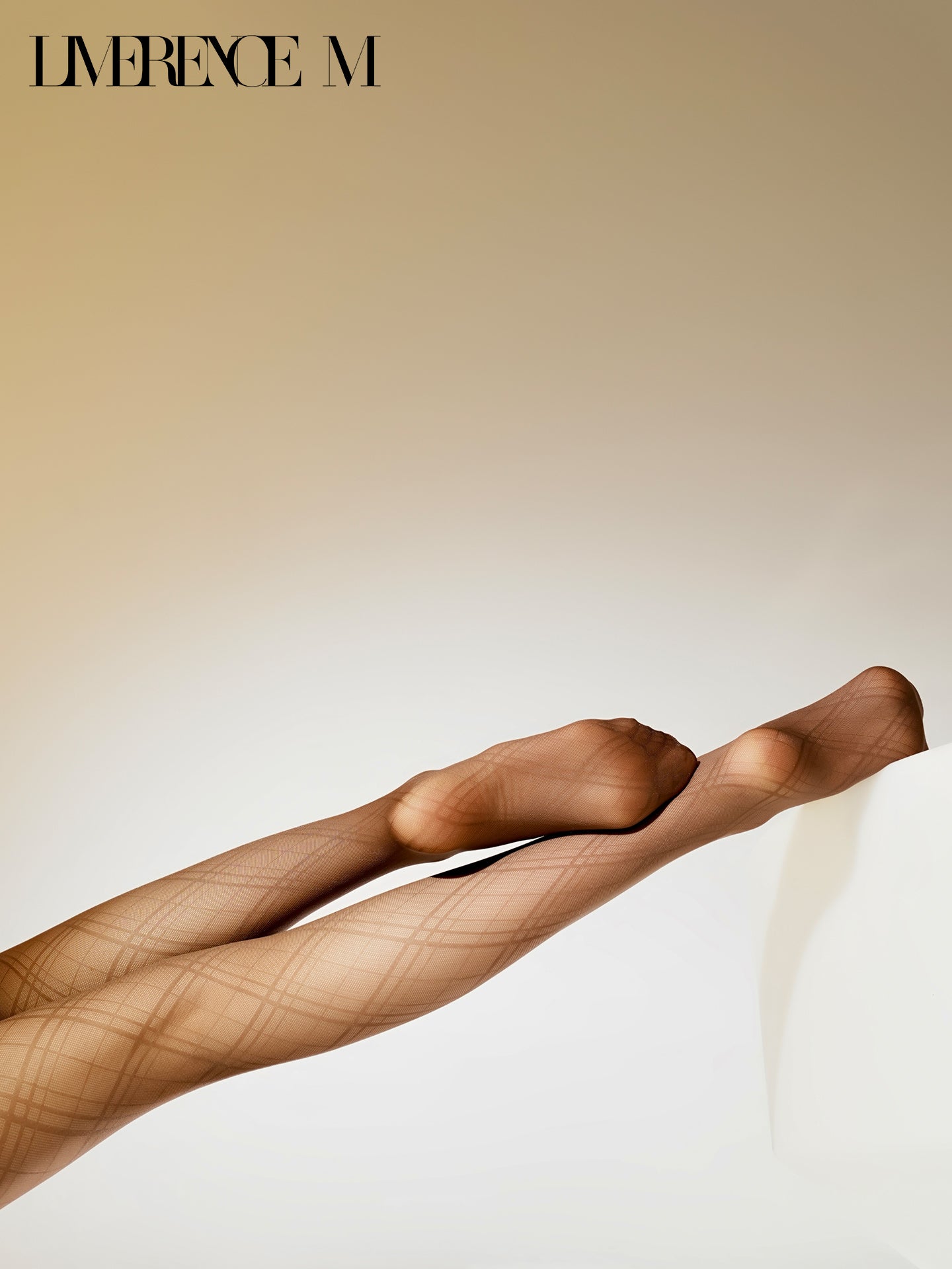 「Elegance」10D レディースストッキング マット 透け感 ダイヤ柄 シアータイツ 美脚 セクシー おしゃれ ふんわり